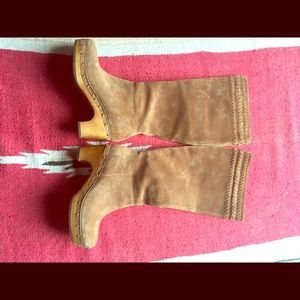 Ugg Suede brown boots